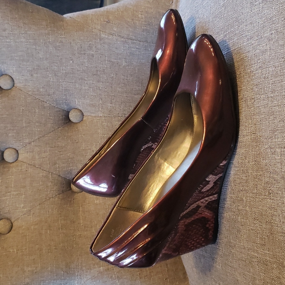 Bandolino wedges